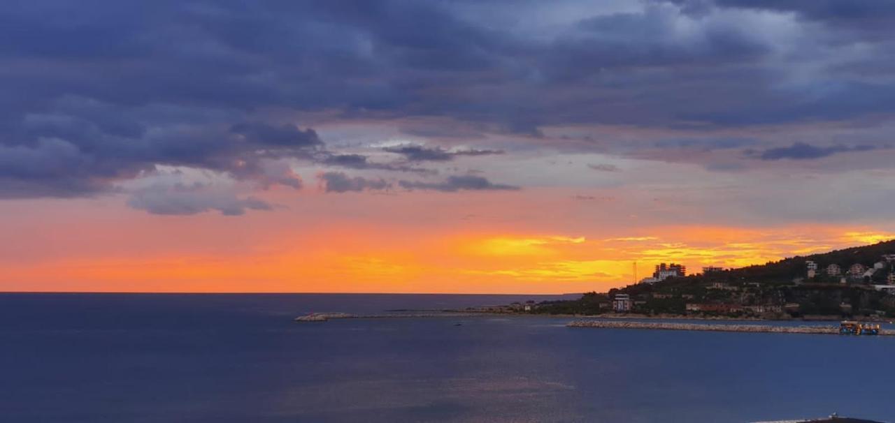 Nada Seaview Apartment Shëngjin エクステリア 写真